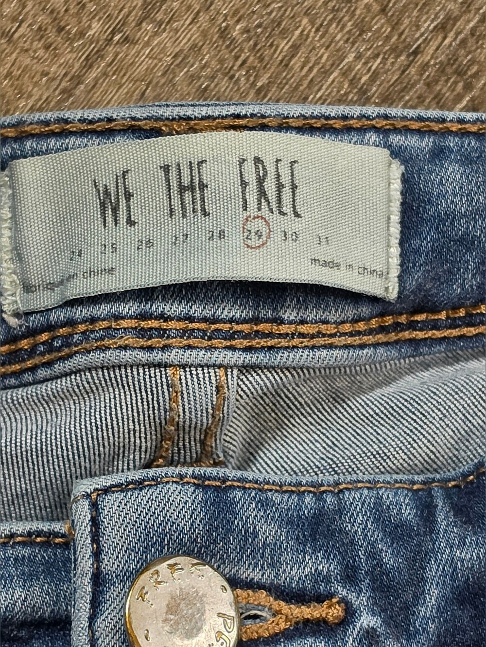 We The Free Flare Jeans Thick Cuff Womens 29 Med Light Wash Stretchy Mid Rise - Picture 4 of 13